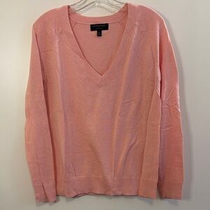 💖Banana Republic Forever V-Neck Sweater - Soft Pink